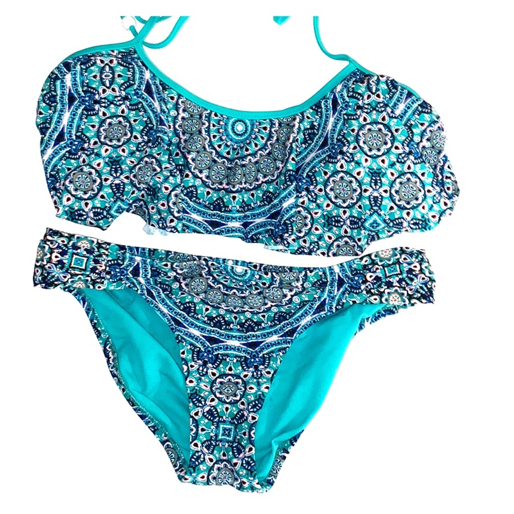 Jessica Simpson swim suite